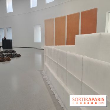 Minimal, quand l'art va à l'essentiel : l'exposition de la Bourse de Commerce se dévoile