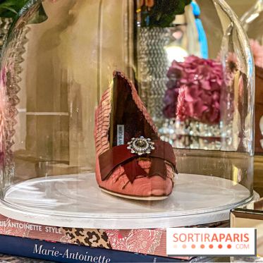 Manolo Blahnik Crillon - 6E1F8BA4 010D 4350 B077 E32DCB440409