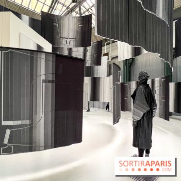 Art Basel Paris 2025 : Issey Miyake sublime textile et lumière dans une installation gratuite - IMG 0908 jpg