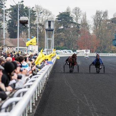 En Novembre La saison hivernale arrive à l’Hippodrome Paris-Vincennes  - BV 20241201152900BV  3096