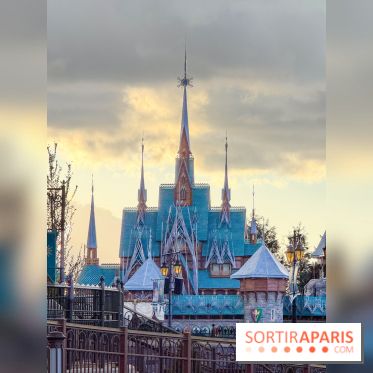 World of Frozen - château