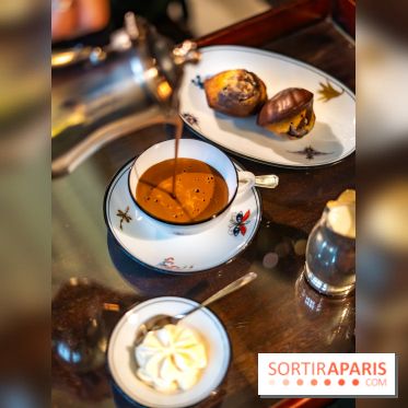 Le chocolat chaud signature 2025 de La Réserve Paris