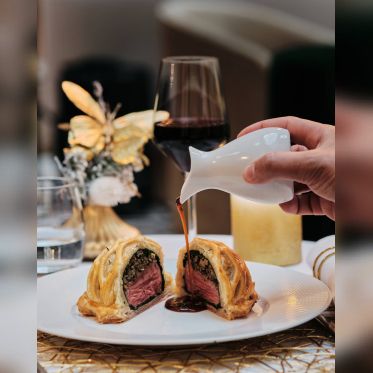 Séjour et dîner raffiné pour les fêtes au Marriott Champs-Élysées - 2025   11   26   Marriott 65