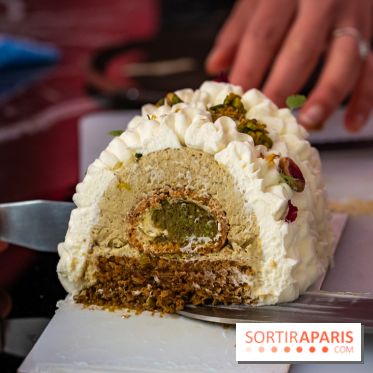 Bûche de Noël Paris-Brest pistache et tropicale de Nour Kandler - Lalla Coffee - A7C02409