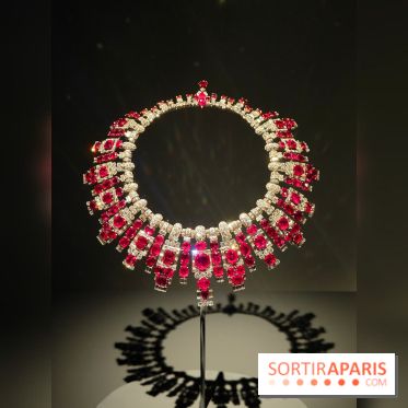 Joyaux dynastiques : une exposition qui brille de mille feux à l'Hôtel de la Marine à Paris