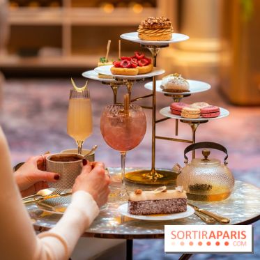 Le tea time Emily in Paris de l'Hôtel du Louvre