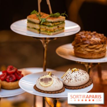 Le tea time Emily in Paris de l'Hôtel du Louvre - A7C04057