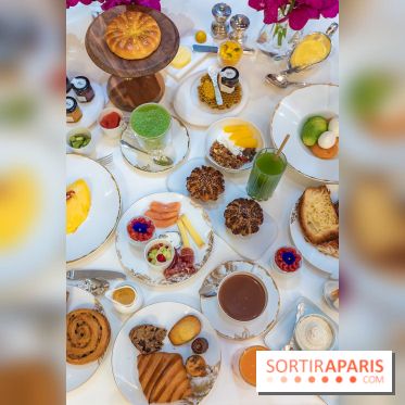 Le petit-déjeuner du George V Paris, les photos  - table