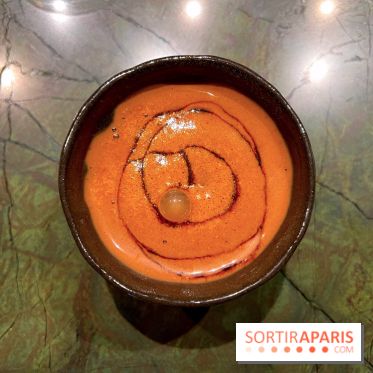 Mantra - Mousse au chocolat, sésame noir, gingembre confit