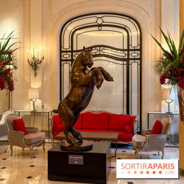 Exposition gratuite au Plaza Athénée : le bestiaire de Michel Bassompierre s'invite au palace - IMG 3894