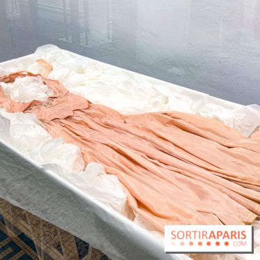 Le Musée Vivant de la Mode d'Olivier Saillard : exposition-performance à la Fondation Cartier
