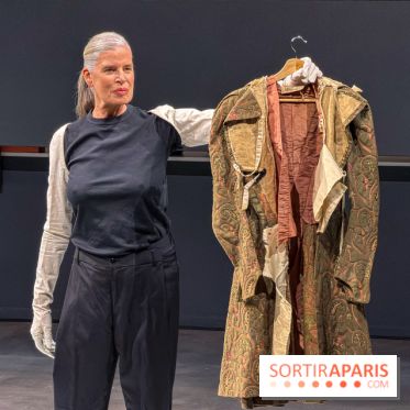 Le Musée Vivant de la Mode d'Olivier Saillard : exposition-performance à la Fondation Cartier