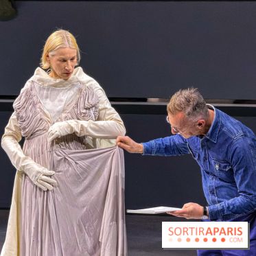 Le Musée Vivant de la Mode d'Olivier Saillard : exposition-performance à la Fondation Cartier - IMG 6302