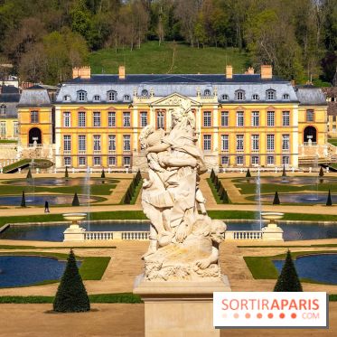 Les tulipes du Château de Dampierre, son jardin anglais et le jardin Le Nôtre