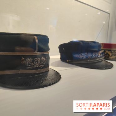 Sous toutes les coutures : une exposition sur le vêtement de travail au Musée Postal