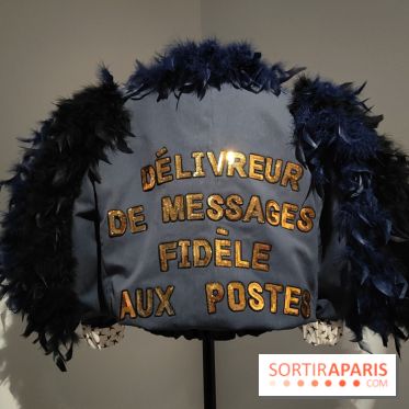 Sous toutes les coutures : une exposition sur le vêtement de travail au Musée Postal
