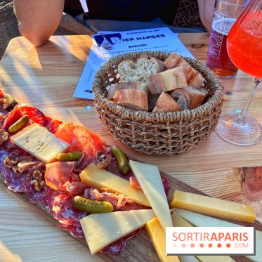 Une péniche-guinguette dédiée à l'apéro sur les quais de Seine