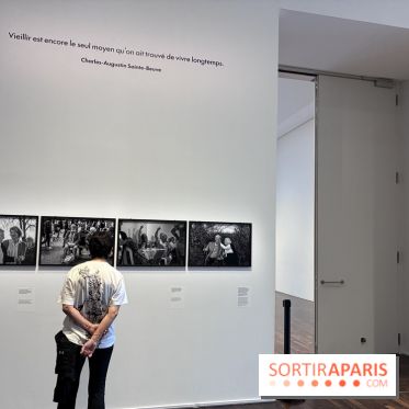 Les Grands âges : une exposition photo sensible de Nikos Aliagas au Musée de l'Homme