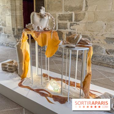 Inkarna : l’exposition de Yosra Mojtahedi à l’Abbaye de Maubuisson