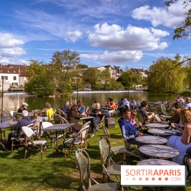 La terrasse du Moulin de Nemours, la guinguette estivale en bord de Loing 77