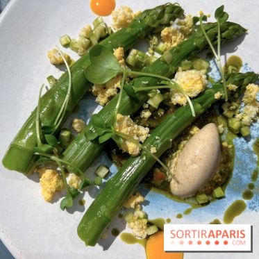 Rooster - Asperges vertes, pistou pistache