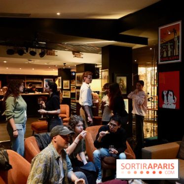Sparkling VR - ambiance lounge et groupe