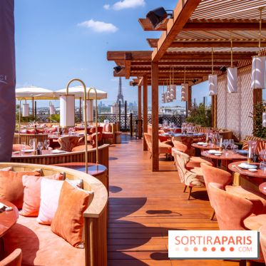 La terrasse en rooftop du Kinugawa à l'hôtel Sax Paris 7e