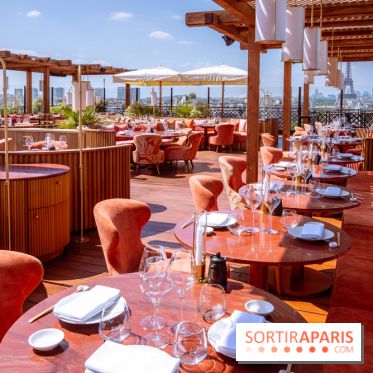 La terrasse en rooftop du Kinugawa à l'hôtel Sax Paris 7e