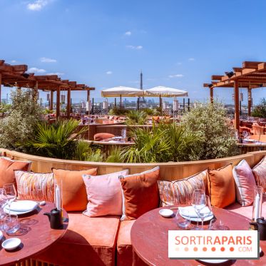La terrasse en rooftop du Kinugawa à l'hôtel Sax Paris 7e