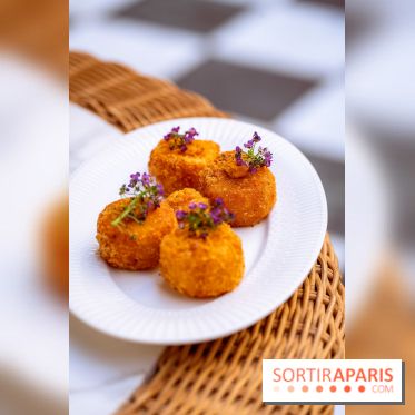 La terrasse jardin du Sax Hotel avec piscine - arancinis