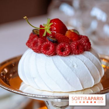 Maison Roland restaurant au Shanghai-La Paris, pavlova