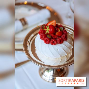 Maison Roland restaurant au Shanghai-La Paris, pavlova