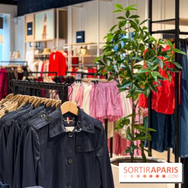 Valvert Croix Blanche : le complexe shopping-loisirs XXL en Essonne avec fontaine et parc à dinosaures