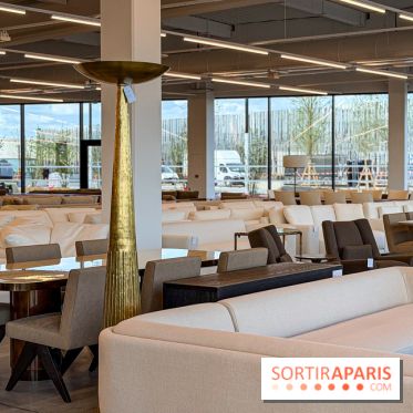 Valvert Croix Blanche : le complexe shopping-loisirs XXL en Essonne avec fontaine et parc à dinosaures