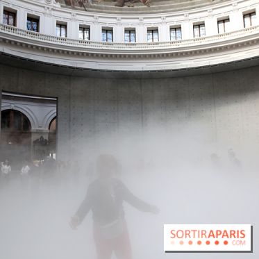 Fujiko Nakaya : nos photos de sa sculpture de brouillard à voir à la Bourse de Commerce
