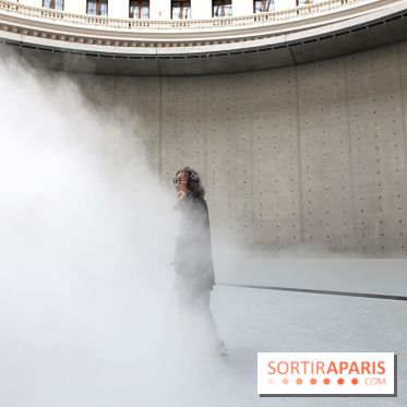 Fujiko Nakaya : nos photos de sa sculpture de brouillard à voir à la Bourse de Commerce