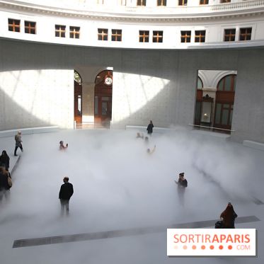 Fujiko Nakaya : nos photos de sa sculpture de brouillard à voir à la Bourse de Commerce