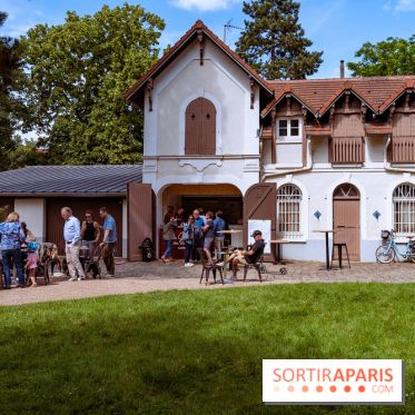 Guinguette du dispensaire et Foodtruck des Écuries au parc du Dispensaire de Sartrouville dans les Yvelines - photos