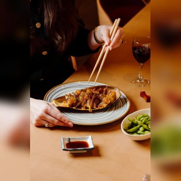 ZEN : le restaurant japonais en plein cœur de Paris - Aubergine grillée nappée de miso sucré au Yuzu 5
