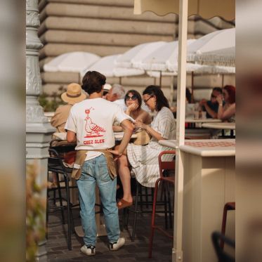 Chez Alex : terrasse d’apéro au bord de Seine face à la Tour Eiffel