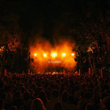 La Clairière : le club open-air de Paris pour l’été 2026 - @SEBASTIENK ARTS CLAIRIERE 04525