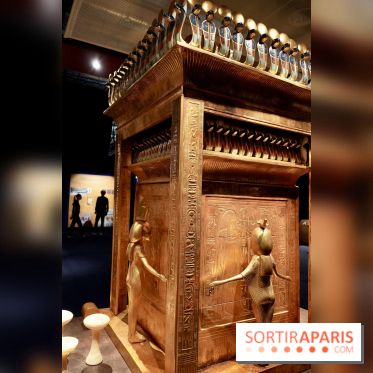 Coffre funéraire décoré de Toutânkhamon - Toutankhamon : son tombeau et ses trésors