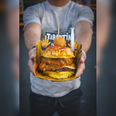 The Champions Burger à Val d’Europe : la compétition de burgers près de Paris - TCB Burdeos 06 26 00129