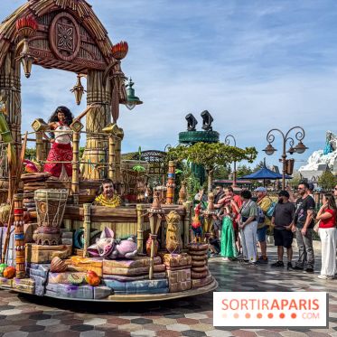 Disneyland Paris : la Cavalcade des Princesses Disney à Disney Adventure World