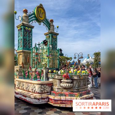 Disneyland Paris : la Cavalcade des Princesses Disney à Disney Adventure World