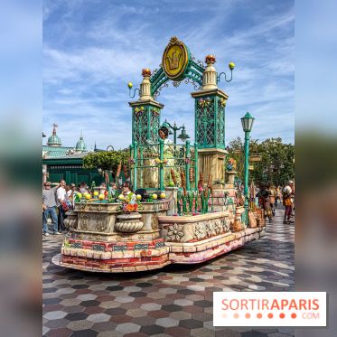 Disneyland Paris : la Cavalcade des Princesses Disney à Disney Adventure World