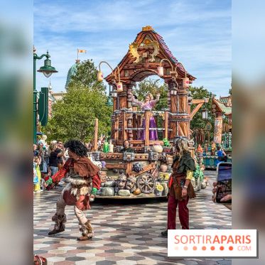 Disneyland Paris : la Cavalcade des Princesses Disney à Disney Adventure World