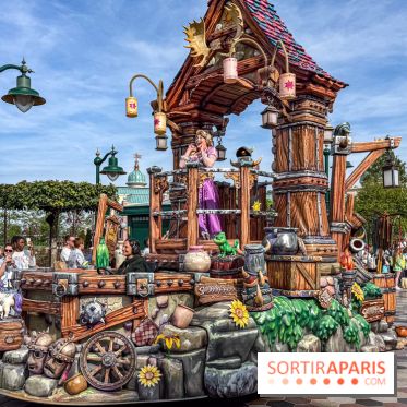Disneyland Paris : la Cavalcade des Princesses Disney à Disney Adventure World