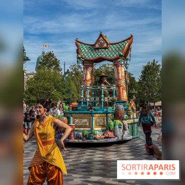 Disneyland Paris : la Cavalcade des Princesses Disney à Disney Adventure World