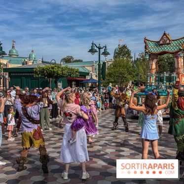 Disneyland Paris : la Cavalcade des Princesses Disney à Disney Adventure World